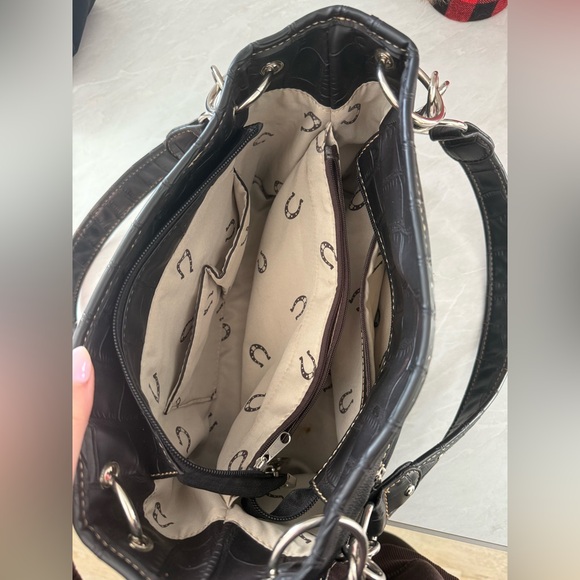 Western Style Handbag - Picture 9 of 9